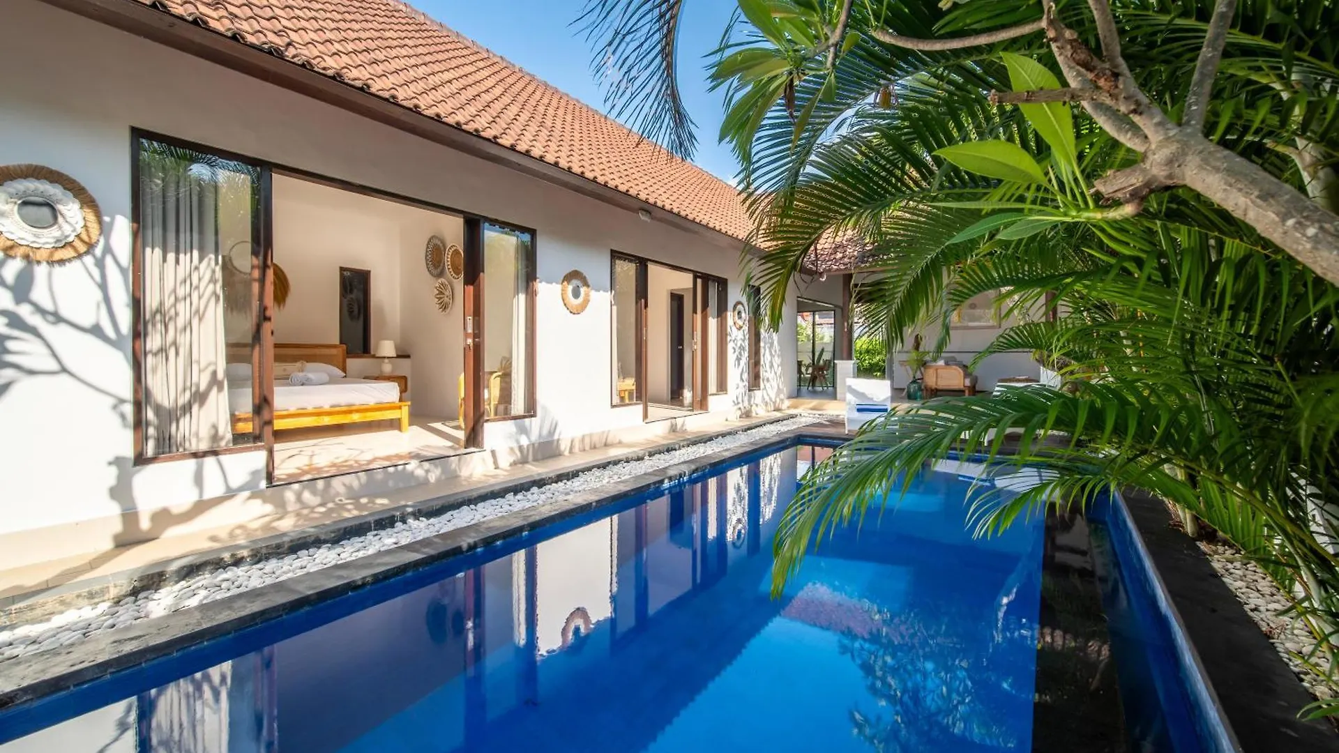 Free Pick-Up Balinese Style Tropical Private Pool Villa With 2 Bedrooms Seminyak